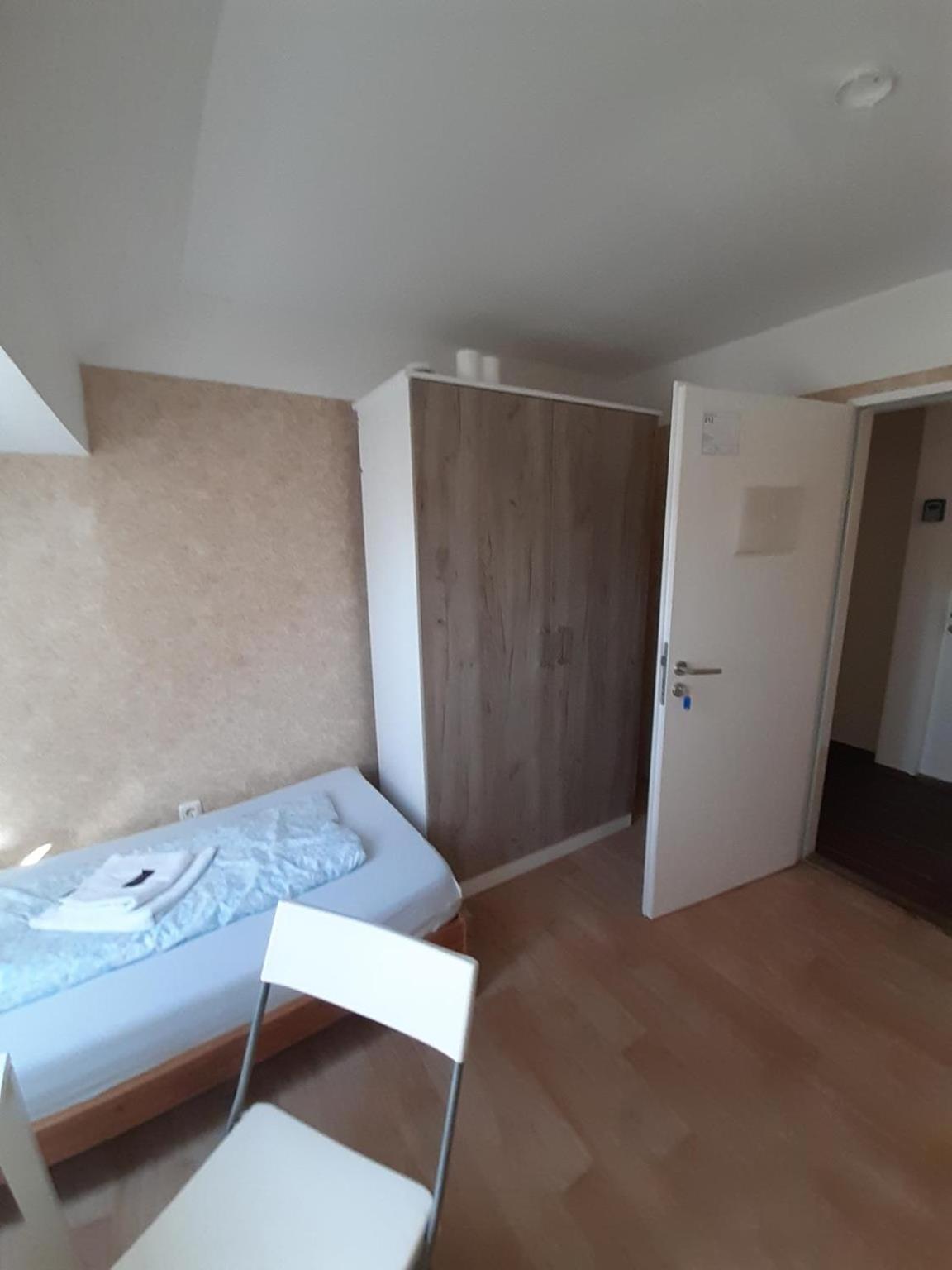 Hostel Budget Allach & Eve 168