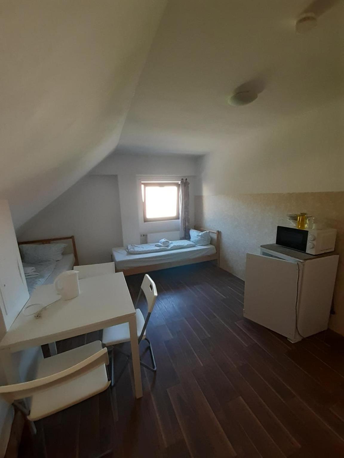 Budget Allach & Eve 168 Monaco di Baviera